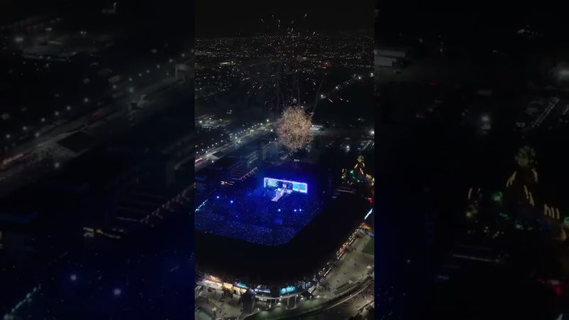 Viviendo este momento histórico juntos! México te amo! #LMYNLWorldTourCDMX