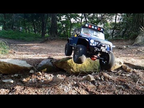 TRACTION HOBBY 1/8 Founder Jeep Cho_up Mountain Adventure