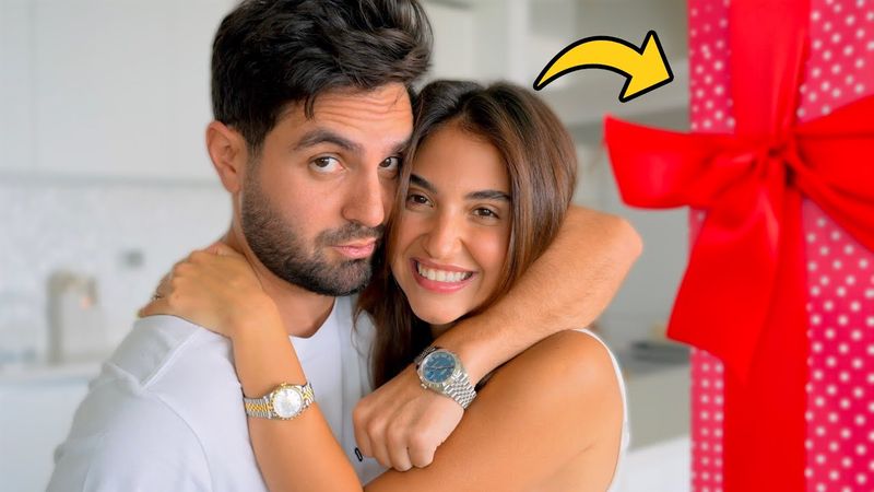 فاجأتها ب عيد زواجنا !! 🎁