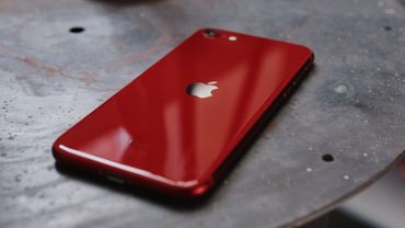 iPhone SE и iPhone 13 mini в 2025 / 2026 — это КРУТО
