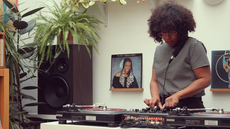 Donna Gibson Loves To Boogie (Zouk | Boogie | Disco)