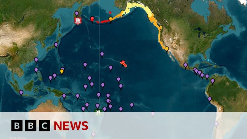 Widespread tsunami warnings after magnitude 8.8 quake off Russia's east coast | BBC News