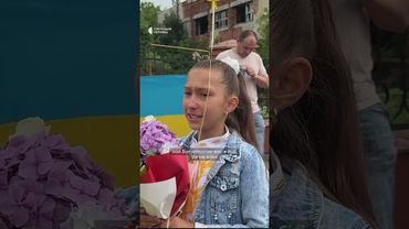Школярка розчулилась, коли читала вірш для військового