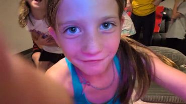 Split challenge! With my mom and dad! 🤣