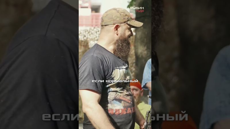 Richtiges Einlegen einer Patrone in ein Gewehr #maratsutaev #shorts #kalashnikov