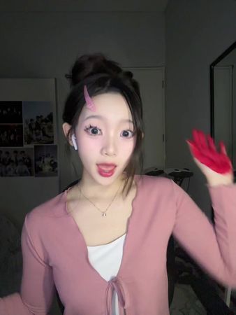 masetala masetala… 🎨🎨 PINKUU!! 💗💗 #colormixing #pink #paint #trending...