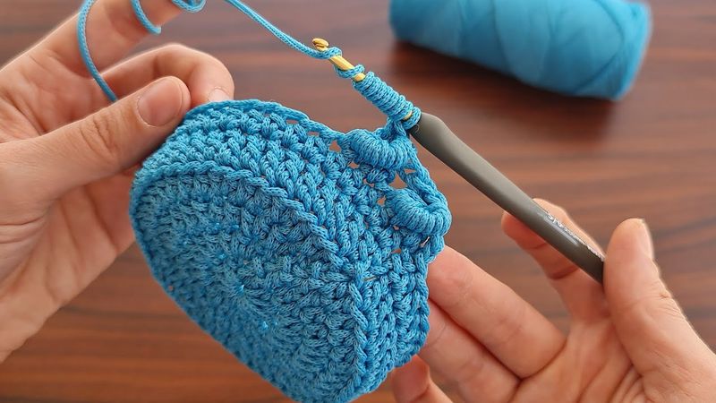 Wow! how to make eye catching crochet ✔ Super easy Very useful crochet decorative basket making.