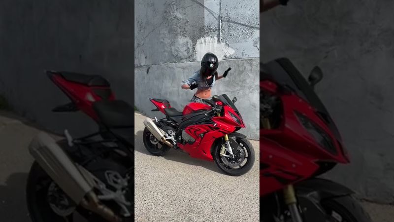 очень жаркое лето #мотоТаня bmw #s1000rr ну и с днём рождения, мотоцикла и Майкла Джексона!