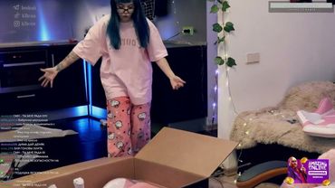 БЕБРИНА СПАЛИЛА ГРУДЬ (НЕ БАЙТ)