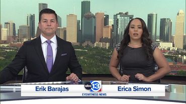 Brazoria County man says a man claiming to be a police officer pointed a gun at him on Highway 288