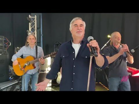 Валерий Меладзе - Как ты красива сегодня (Acoustic Version) Онлайн-марафон "Прорвёмся!"
