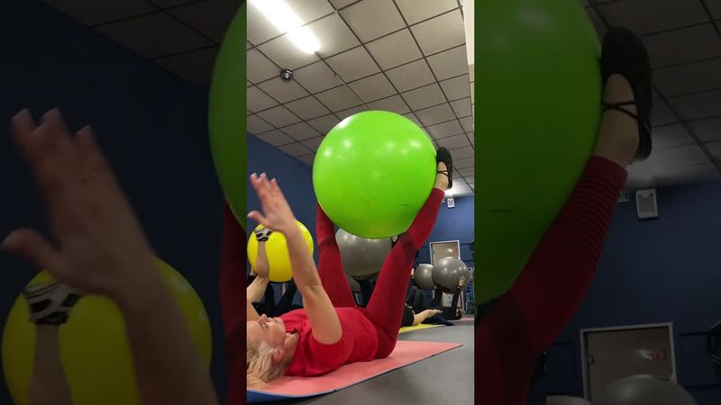 Пилатес | Фитбол | Пресс | Плоский живот | 11. 02.2024 #pilates #bodymind #fitness #пресс #fitball