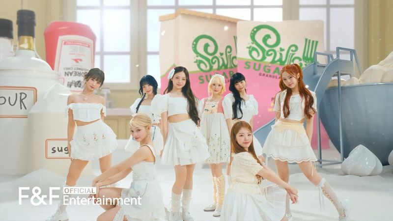 UNIS(유니스) ‘SWICY’ Official M/V