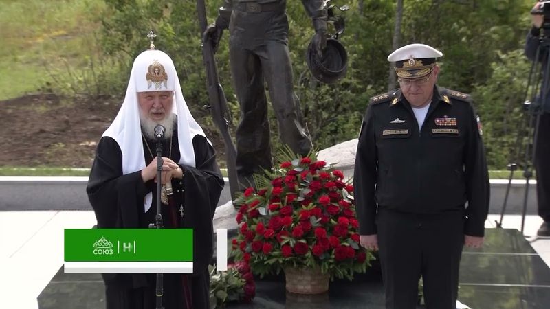 Патриарх Кирилл принял участие в открытии памятника Валаамским юнгам