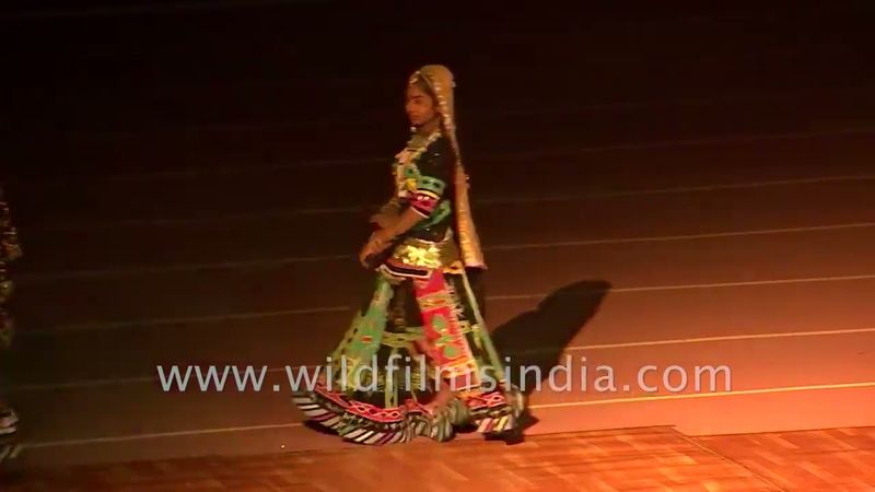 राजस्थान का घूमर - दीपिका पादुकोण और पद्मावत द्वारा प्रसिद्ध हुआ