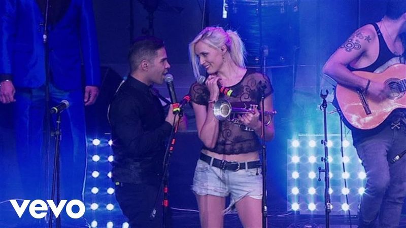 Tiene Espinas El Rosal (Live) ft. Jenny and the Mexicats