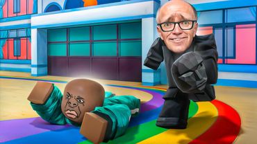 😱 СТАЛ ФРОНТМЕНОМ ЧТОБЫ ПОМОЧЬ ДРУГУ ПРОЙТИ ИГРУ В КАЛЬМАРА в РОБЛОКС