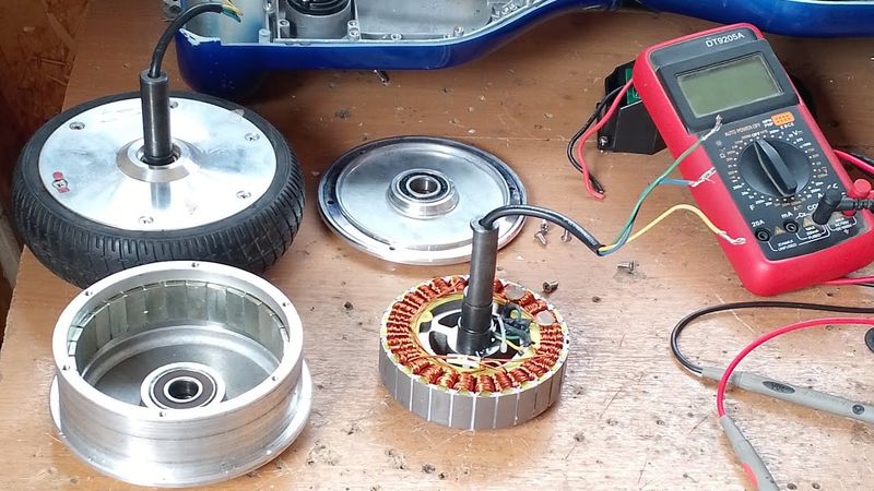 ветрогенератор из гироскутера мотор колеса   часть 1.😎