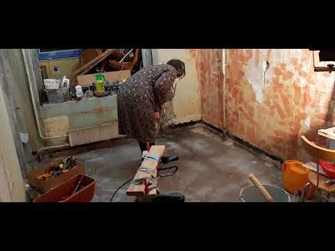 Подметаю пол. Грунтую из лейки. Много болтовни)))