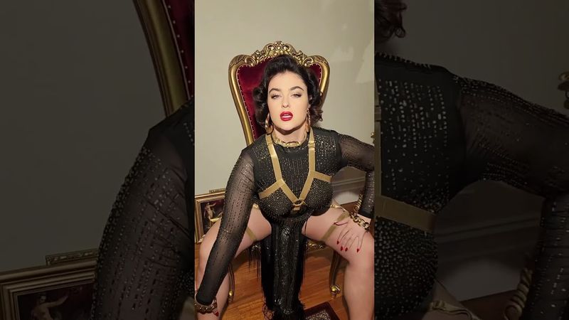 Modelling @TealeCocoTheLabel  harnesses ✨