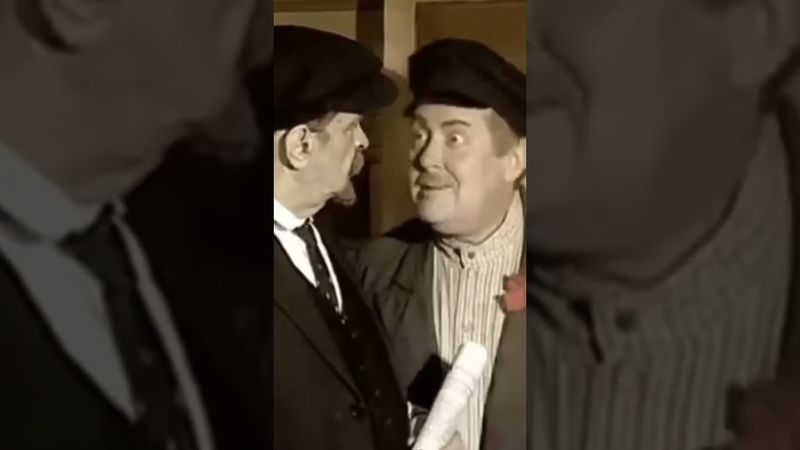 Грозное оружие Ленина #приколы #смешновидео #сериал #юмор #городок #ленин #shorts#ссср