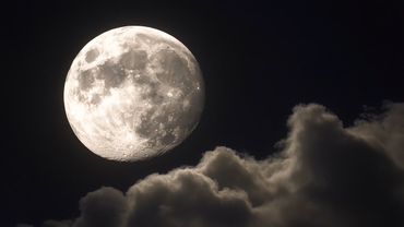 Time Warp | Relaxing Sleep Music | Flowing Calm Piano