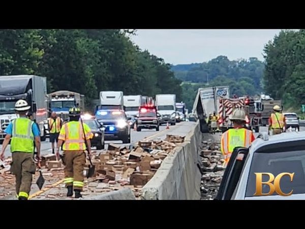 Hot dog spill shuts down highway in Pennsylvania