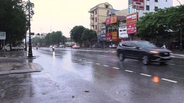 Rain batters Vietnam’s coastal city of Vinh as Typhoon Kajiki makes landfall | AFP