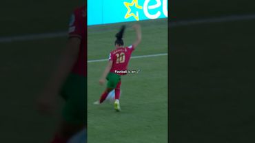 Everyone loves a Rabona 😍