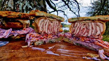 Delicious CHICKEN BACON sandwich with CRISPY potato pancake ( RELAX, NATURE SOUNDS, ASMR, 4K)