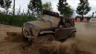 RC카 TRACTION HOBBY Founder Jeep Off-Road Dirt Trail Bashing