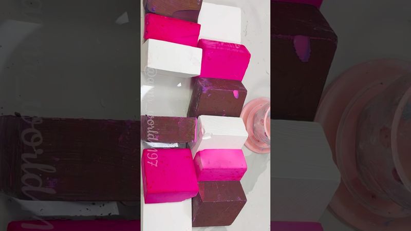 Soft Dyed Blocks #relax #rainbowsoap #oddlysatisfying #crunchycrumbles #satisfying #crushingtime