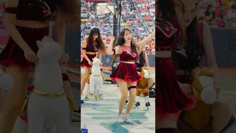 서유니 혼자 춤추고 있어🥹#이서윤 #이서윤치어리더#ktwiz #kt위즈 #kt위즈치어리더