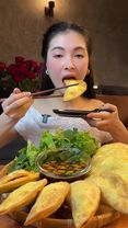 Ăn bánh gối với tui nha #angithuongoi #mukbang #ancungtiktok #xuhuong...