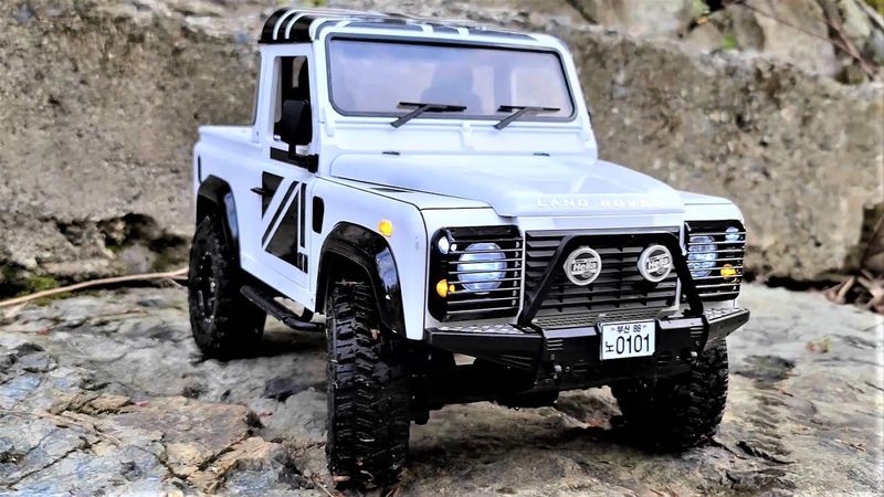 RC Car MST CFX D90 Defender Rock Crawling 디펜더