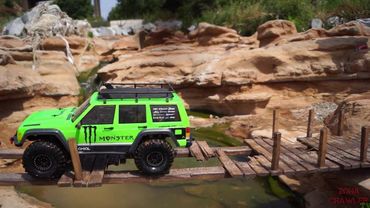 QUEDADA CRAWLER 👨‍👨‍👦‍👦  [ Riera de Rubí ]  2017