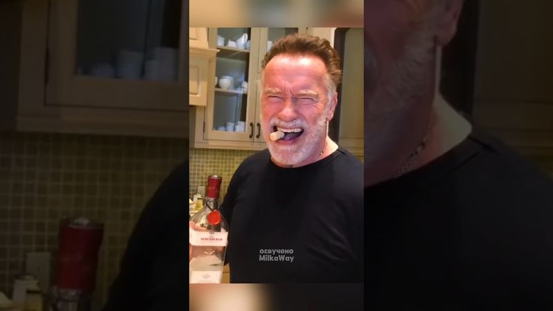 🤫😆 Ещё один секретный протеиновый напиток Арнольда