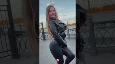 Wear Leather Leggings As Your Signature Style | Cool & Casual Outfit Styles | Curvy & Confident