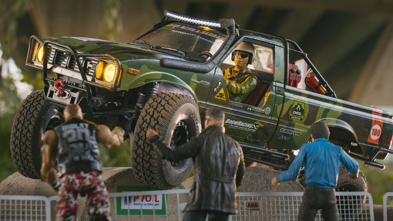 Rc Crawler Traxxas TRX4 TOYOTA Hilux Racetrack Terrain Off-road Extreme 4x4 Rc Car