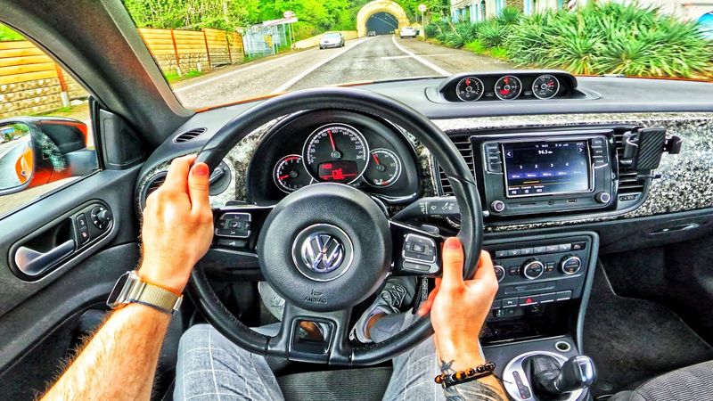 2014 Volkswagen Beetle Cabrio 1.2 DSG - POV TEST DRIVE