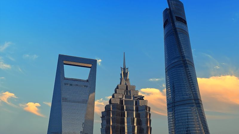 Let's enjoy the view of cloudy Shanghai | 上海多雲