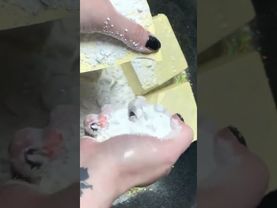 Gold Gym Chalk Freshies