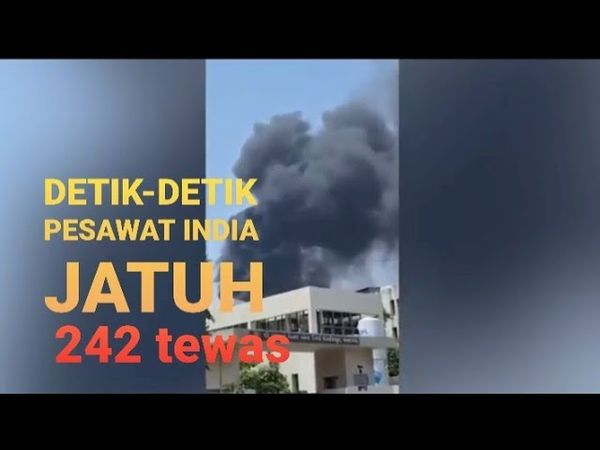 DETIK-DETIK PESAWAT INDIA JATUH USAI LEPAS LANDAS