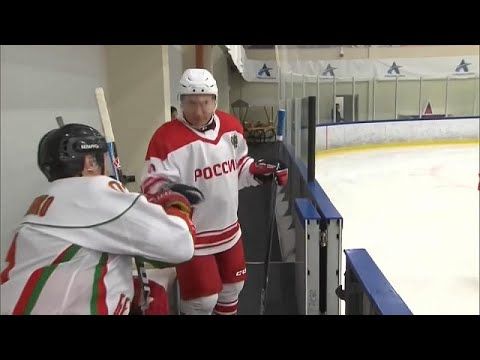 Путин и Лукашенко сыграли в хоккей