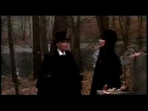 Trailer - Elvira's Haunted Hills