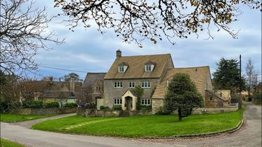 English Village: Discover the Untouched Beauty of Cold Aston