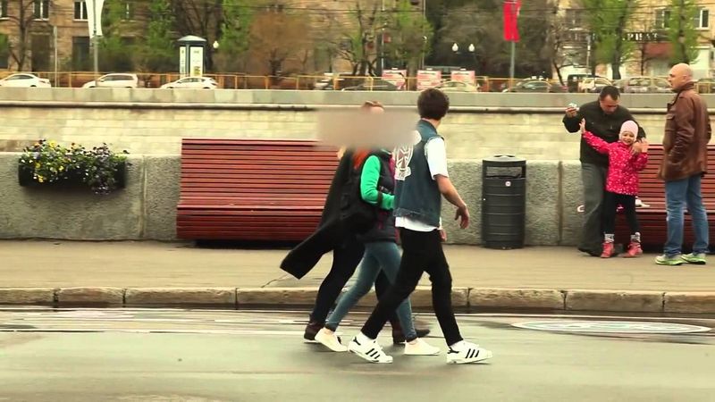 Деньги решают всё   нудистка, икра, бомжи