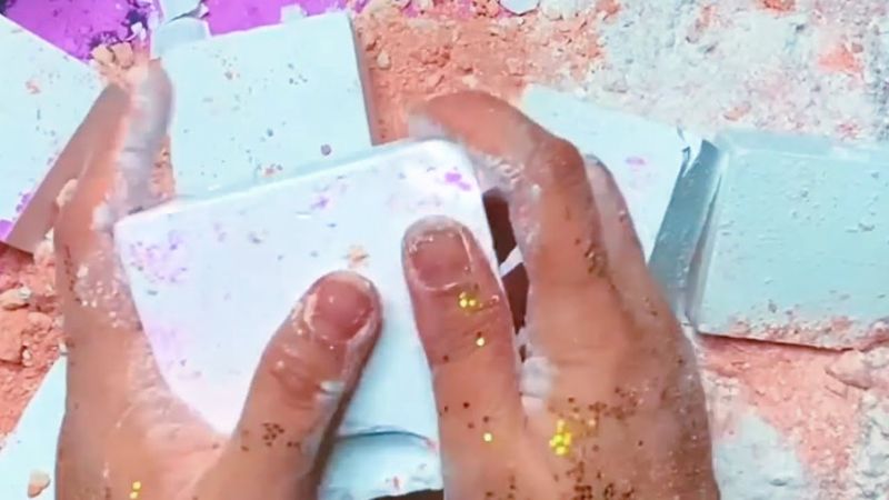 Plain Blocks Crush | Oddly Satisfying | ASMR | Gym Chalk ASMR