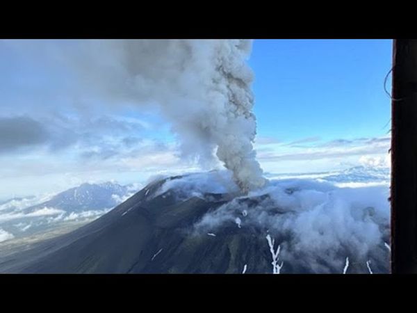 Kamchatka's Krasheninnikov volcano erupts for the first time in 600 years