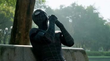 Spider-Man dancing with his friend! #foryou #dance #menstyle #omiyama...